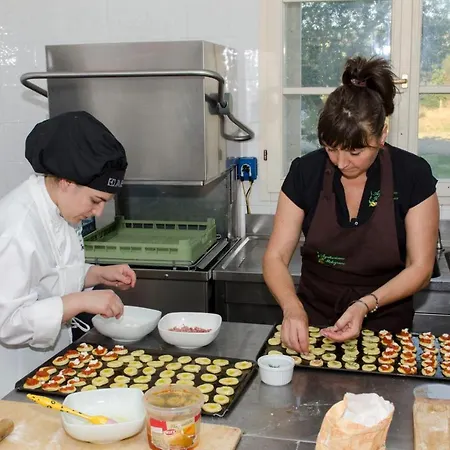 Bio Il Melograno Di Banditella Ristorante مزرعة للإقامة ألبيريزي
